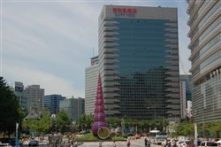 中国観光客が多く訪れるソウル中心街のある免税店