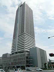 岐阜駅西地区第一種市街地再開発事業で完成したビル