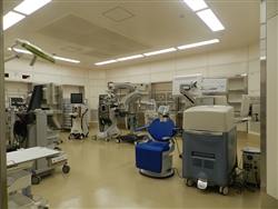フェムトセカンドレーザーを導入した手術室
