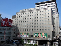 24年度末ごろに営業を終了する「大阪新阪急ホテル」