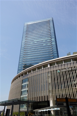 13年4月に開業した「グランフロント大阪」