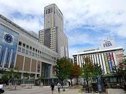 札幌駅前の風景（18年撮影）