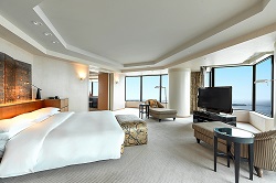 「グランドプリンスホテル大阪ベイ」の客室風景