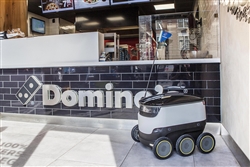 ドミノ・ピザでも配達ロボットの活用を計画（写真提供：スターシップ・テクノロジーズ）