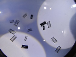 進工業の薄膜抵抗器