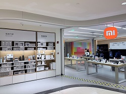 中国各地に展開しているシャオミーショップ（上海のシャオミー店舗で撮影）