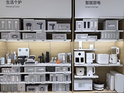 小型キッチン家電以外にもエアコンなど大型家電も取り扱う（上海のシャオミー店舗で撮影）